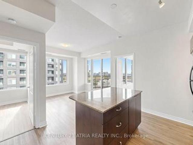 Condo for sale in City Centre, Mississauga