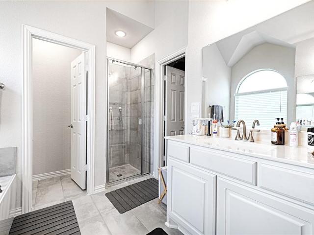 House for sale in Cedar Hill, Dallas County