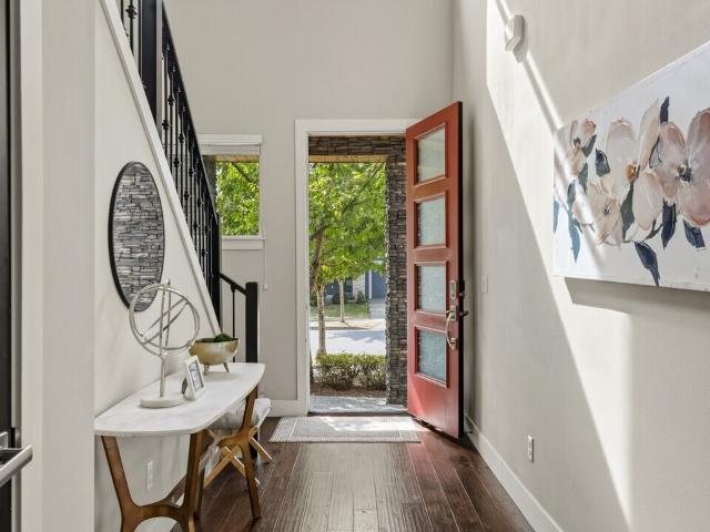 House for sale in Washington