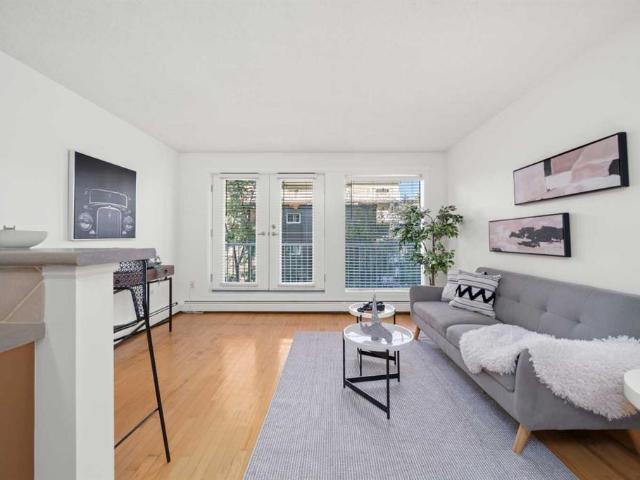 Apartment for sale in Northwest, Alberta