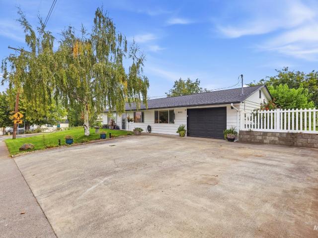 House for sale in Lewiston, Nez Perce County