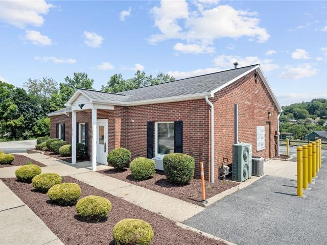 Commercial for sale in Burgettstown, Pennsylvania