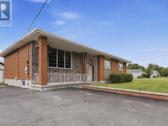 House for sale in Val Caron, Greater Sudbury