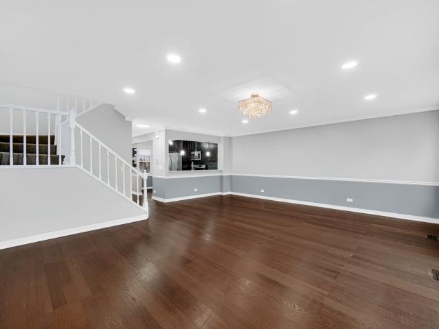 Townhouse for sale in Elk Grove Village, Illinois