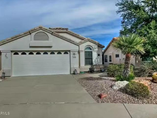 House for sale in Surprise