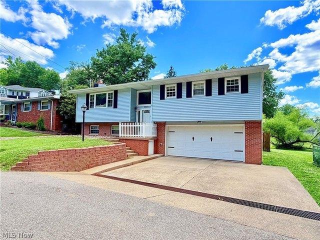 House for sale in Vienna, West Virginia