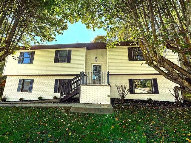 House for sale in Barboursville, Cabell County
