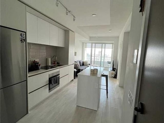 Condo for rent in Toronto, Golden Horseshoe
