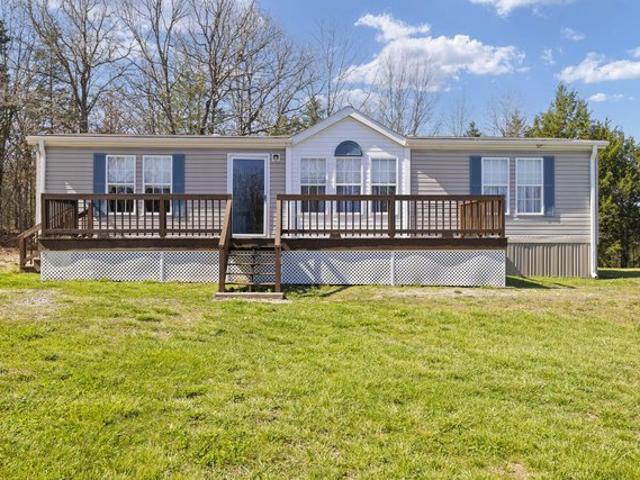 House for sale in Gainesville, Missouri