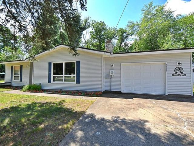House for sale in Saint Helen, Michigan