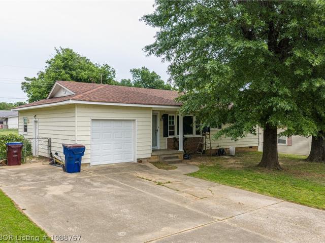 House for sale in Ark