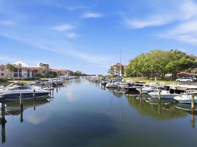 Condo for sale in Tarpon Springs, Florida