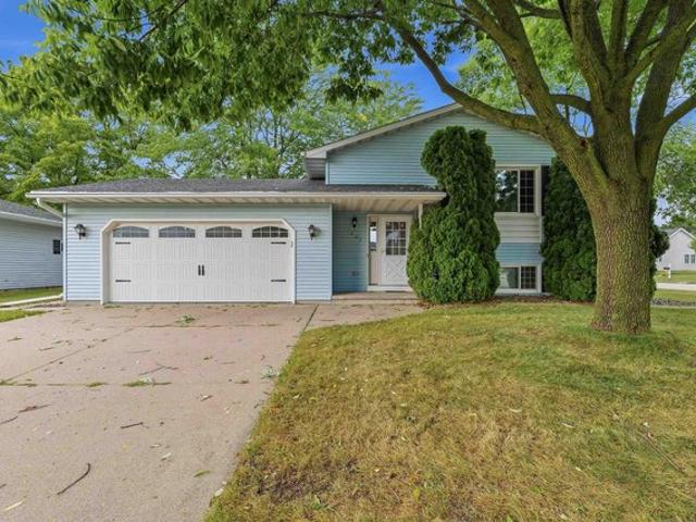House for sale in Oshkosh, Wisconsin