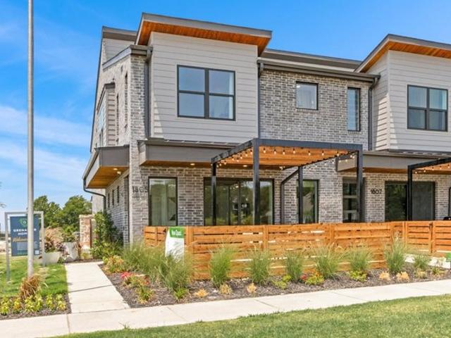Townhouse for sale in Melissa, Texas