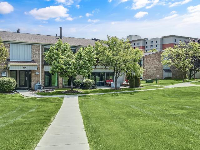 Condo for sale in Livonia