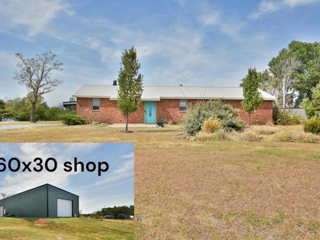 House for sale in Comanche, Stephens County