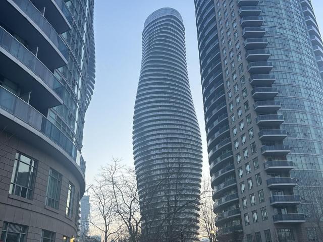 Condo for sale in City Centre, Mississauga