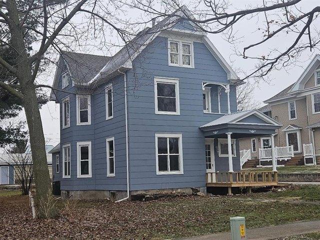 House for sale in Belle Plaine, Iowa