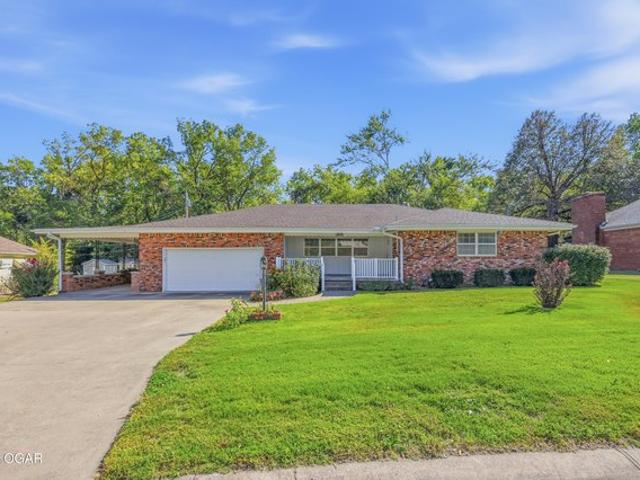 House for sale in West Briar, Webb City