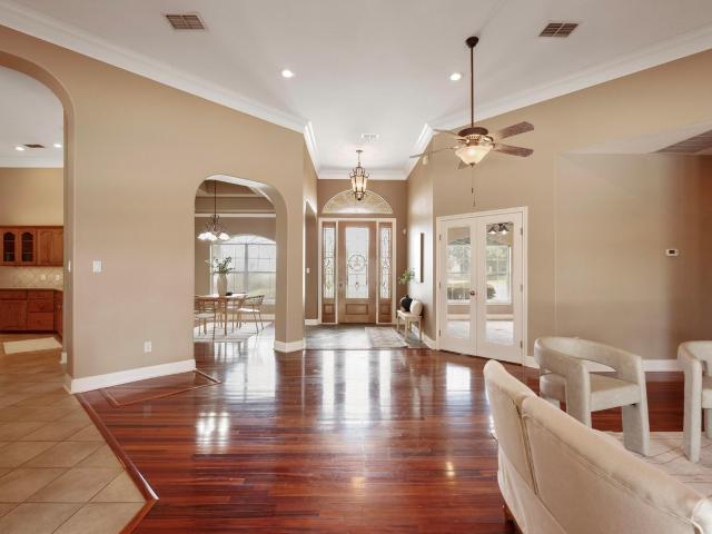 House for sale in Taylor