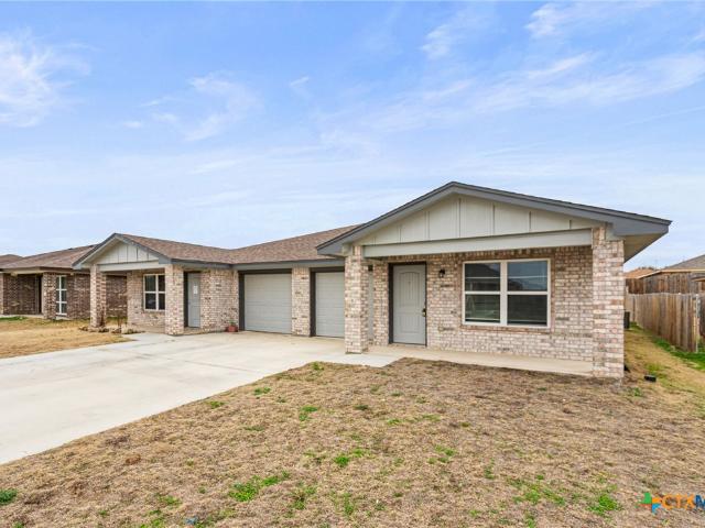 House for sale in Briggs, Texas