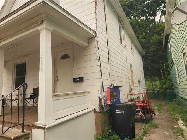 House for sale in Niagara, New York