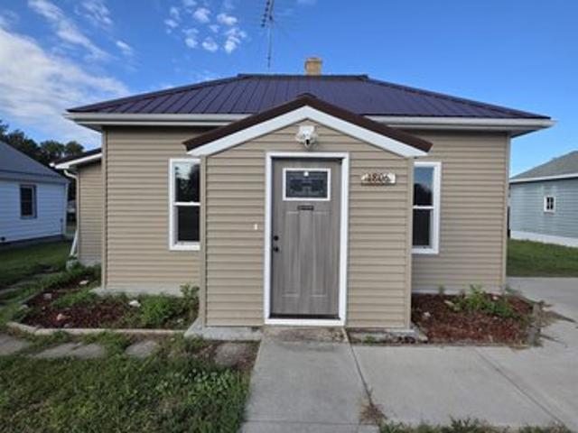 House for sale in Tyndall, South Dakota