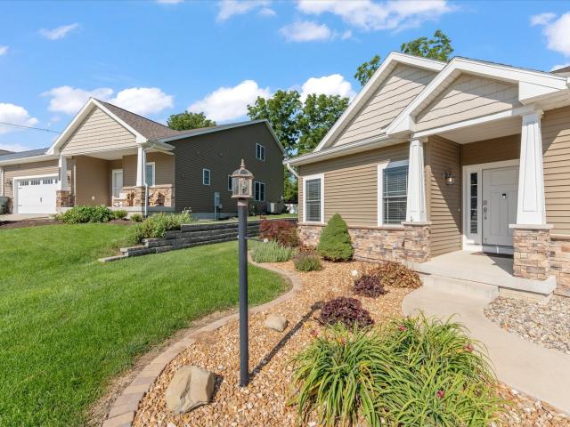 Condo for sale in Mahomet, Illinois