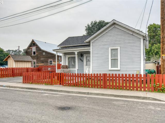 House for sale in Oregonia
