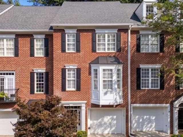 Townhouse for sale in Roswell, Georgia