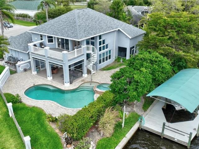 House for sale in Alva, Florida