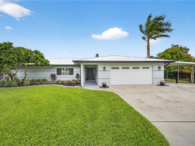 House for sale in Alva, Florida