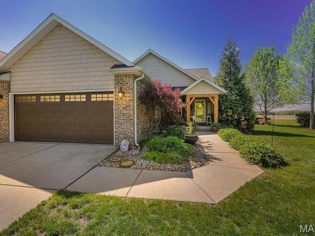 House for sale in Staunton, Illinois