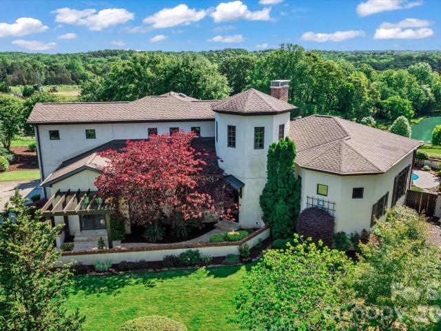 House for sale in Mecklenburg, North Carolina