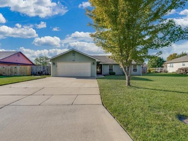 House for sale in Hutchinson, Reno County