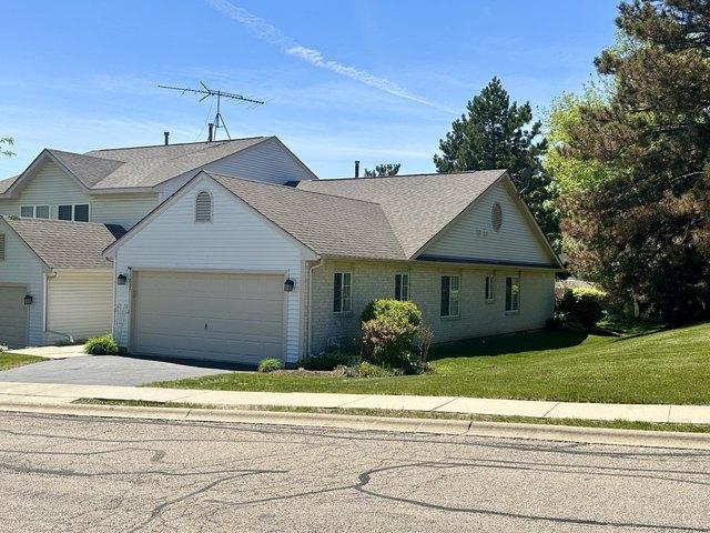 Condo for sale in Mchenry, Illinois