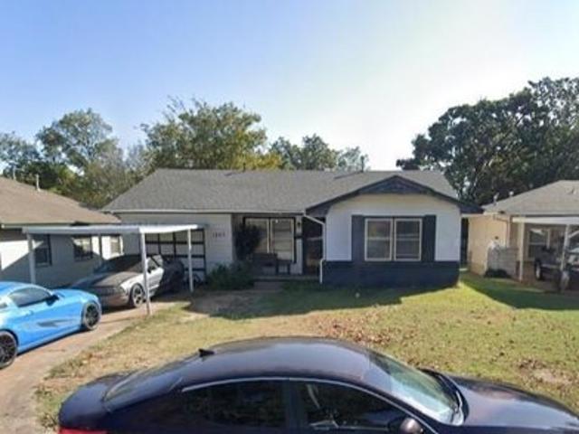 House for sale in Shawnee, Pottawatomie County