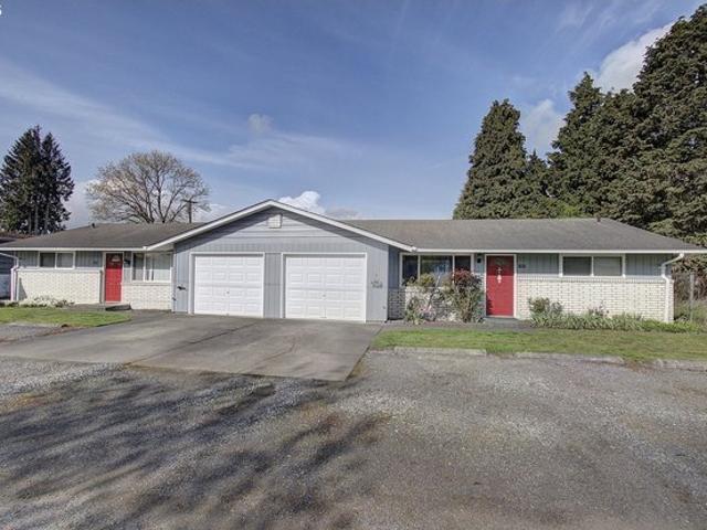 House for sale in Centralia, Washington