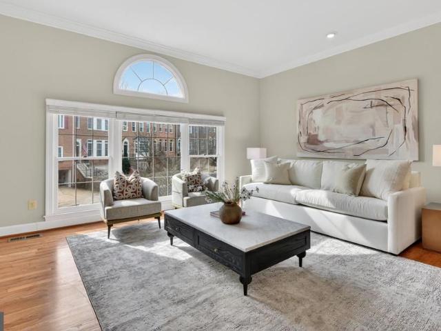 Townhouse for sale in Virginia