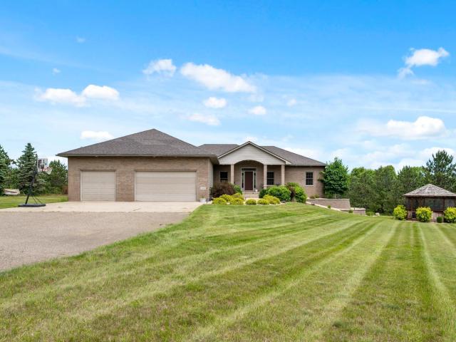 House for sale in Big Lake