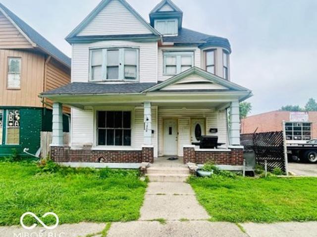 House for sale in Near Eastside, Camby
