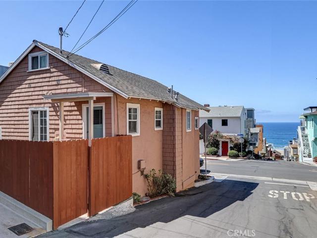 House for sale in Manhattan Beach, Los Angeles County