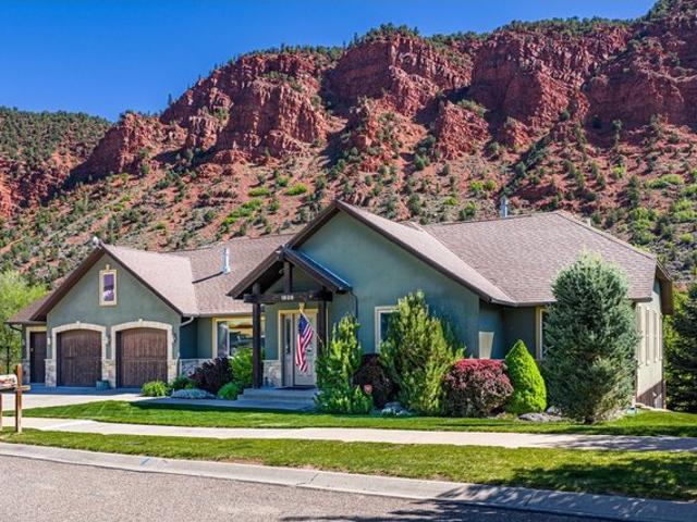 House for sale in Glenwood Springs, Garfield County