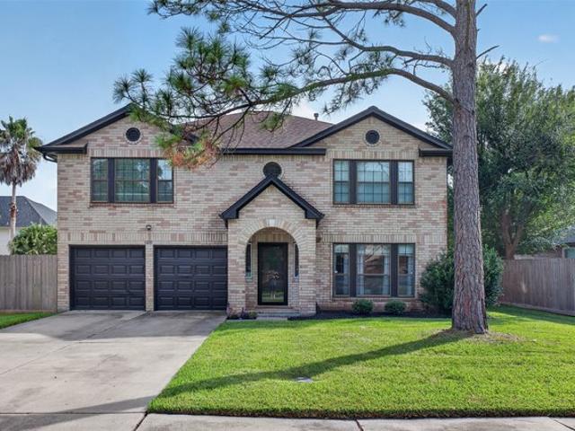 House for sale in Friendswood, Texas