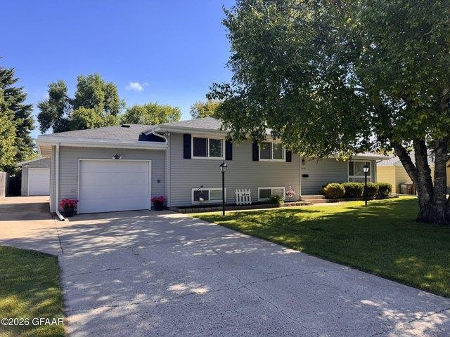 House for sale in East Grand Forks, Minnesota