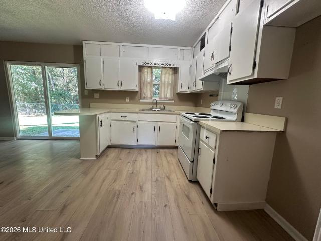 House for sale in Gautier, Jackson County