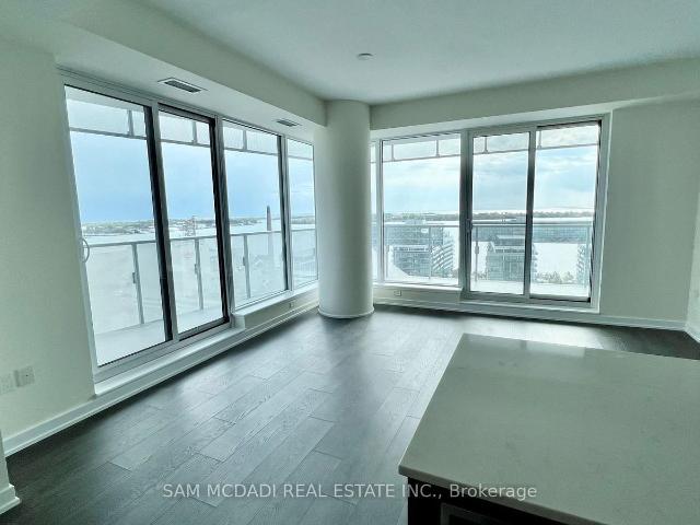 Condo for sale in Spadina—Fort York, Toronto