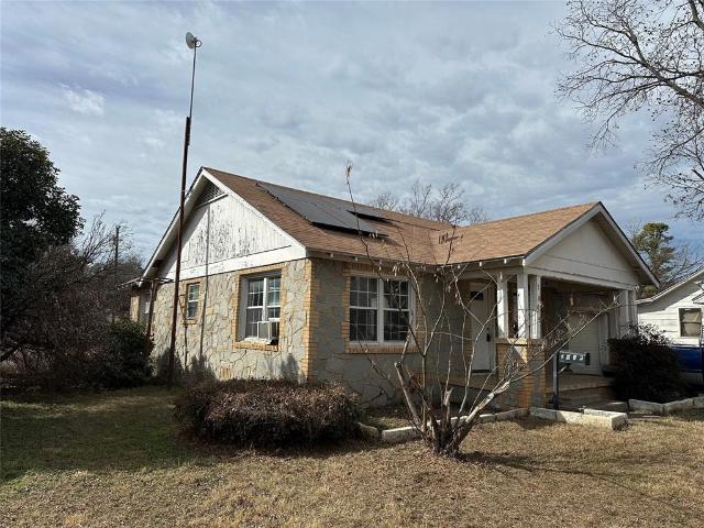 House for sale in Brownwood, Texas