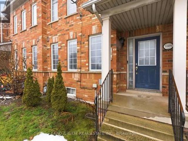 House for sale in Burlington, Ontario