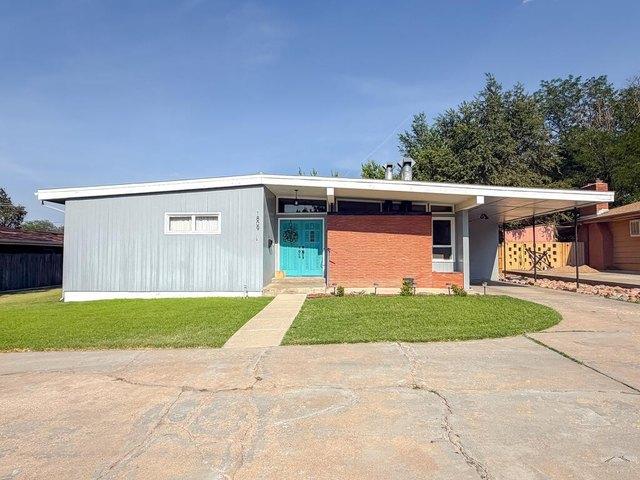 House for sale in La Junta, Colorado
